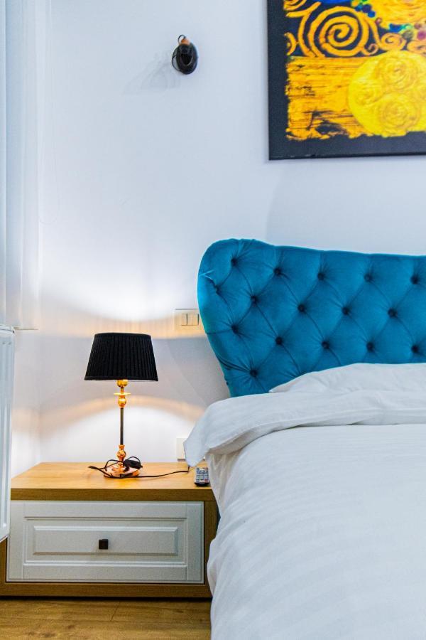 شقة Lighthouse Central Apt With Unique Views Of The Fortress, Free Parking, 5 Min By Car From The Old Town براشوف المظهر الخارجي الصورة